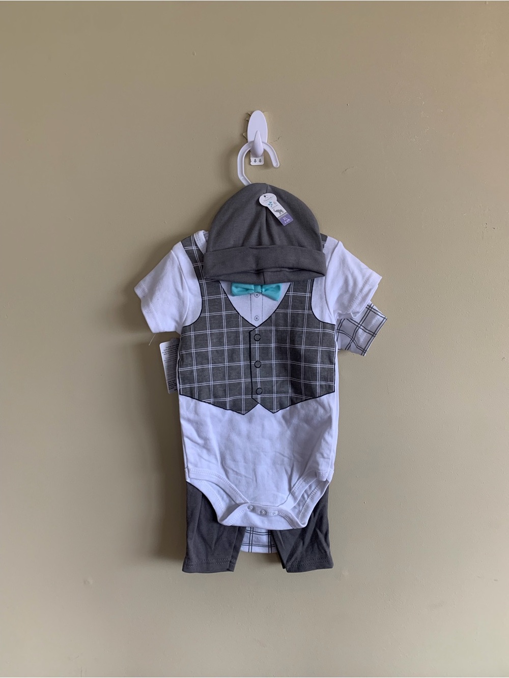 New Size 9-12 Months Baby Boy 6 Piece Outfit Bodysuits Pants Hat Bib Socks